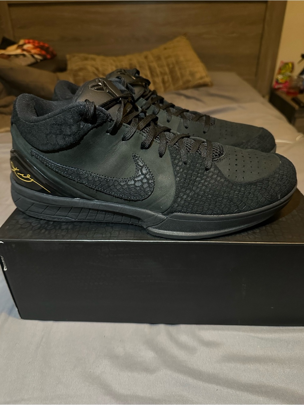 Kobe 4 Gift of Mambas - Picture 4 of 6